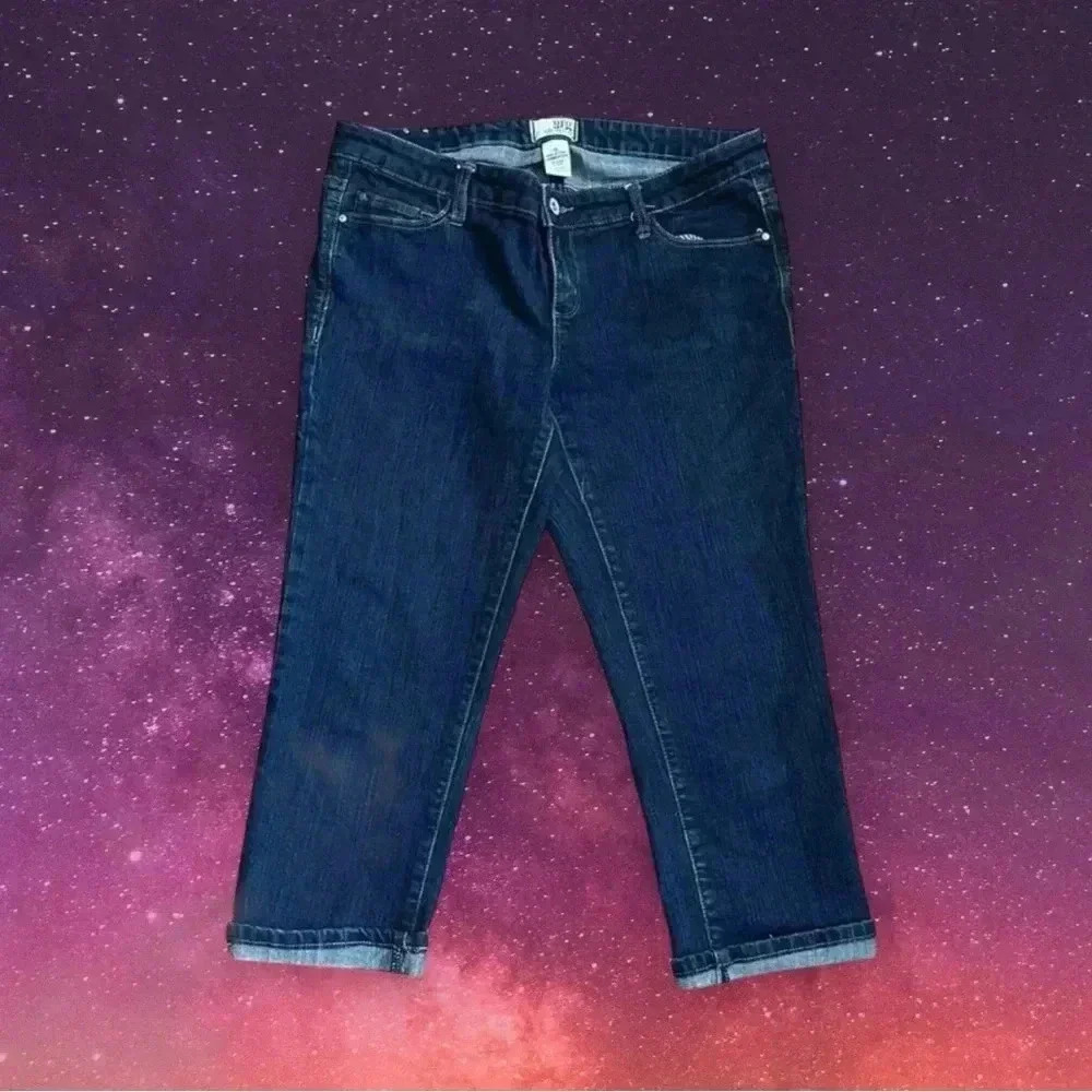 2 for $30 💟Super Hi-Rise Denim Jegging Capris